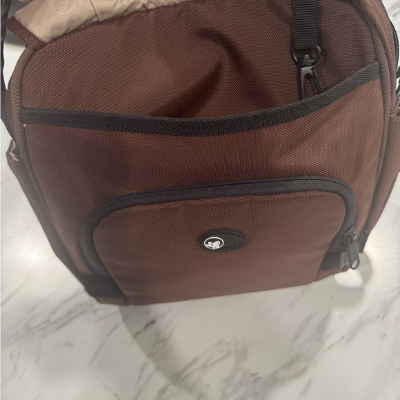 PacSafe Travel Security Metrosafe 200 Anti Theft Gear Crossbody Bag Brown PB008 - Picture 6 of 16